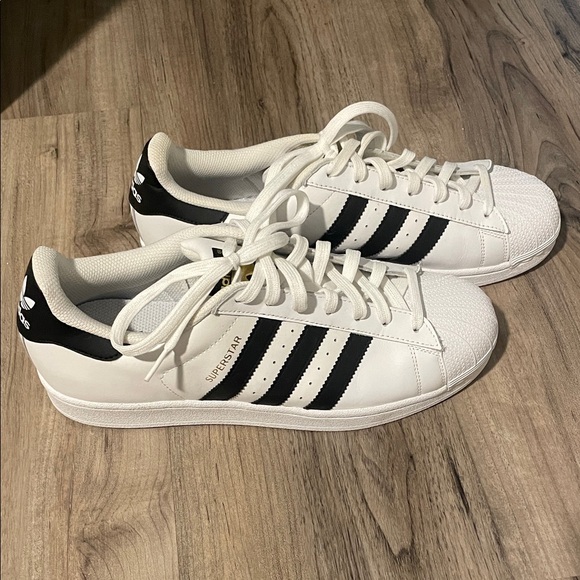 Men’s Adidas Superstar White Black Striped Sneakers NEW main image 5